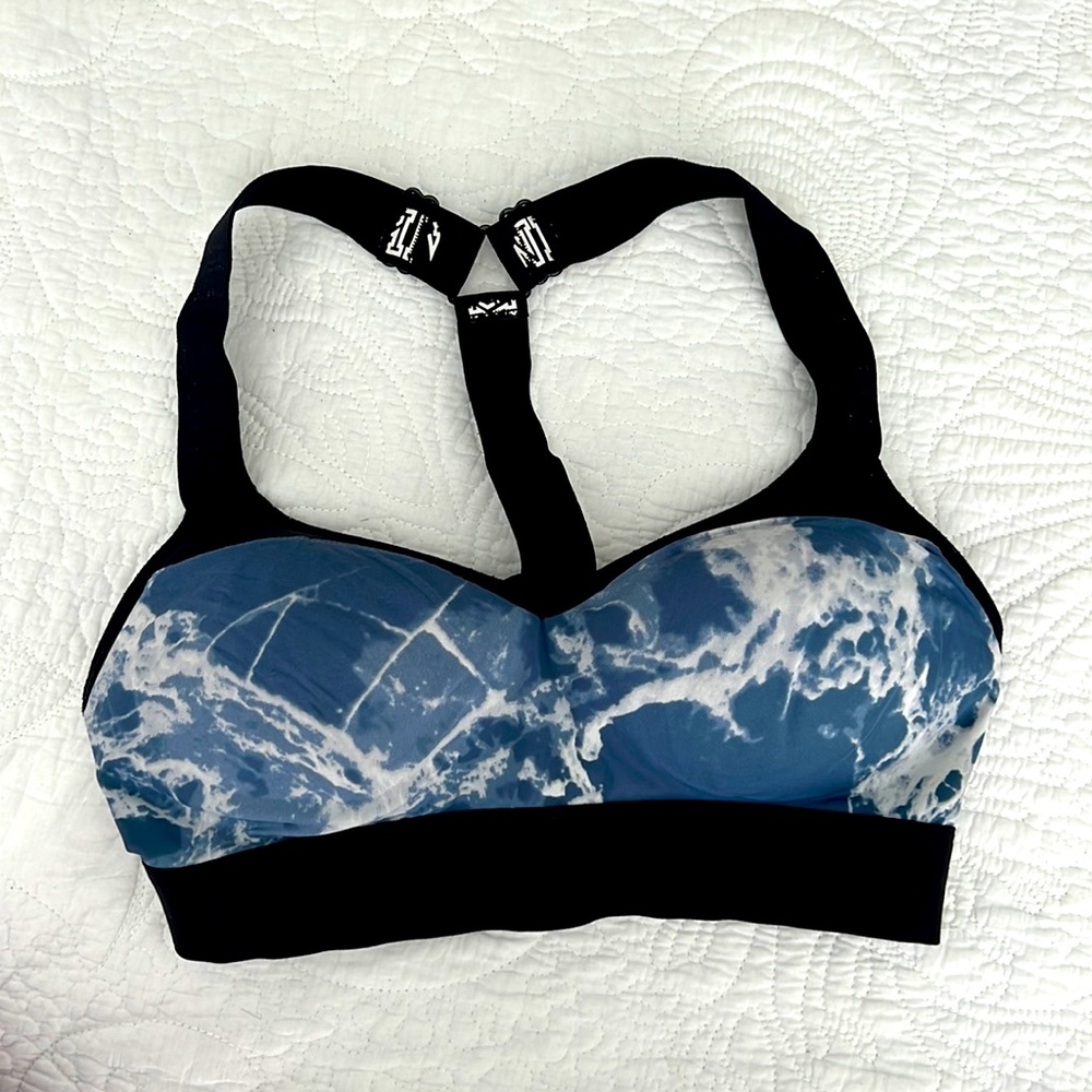 PINK Victoria’s Secret medium blue white and black sports bra
